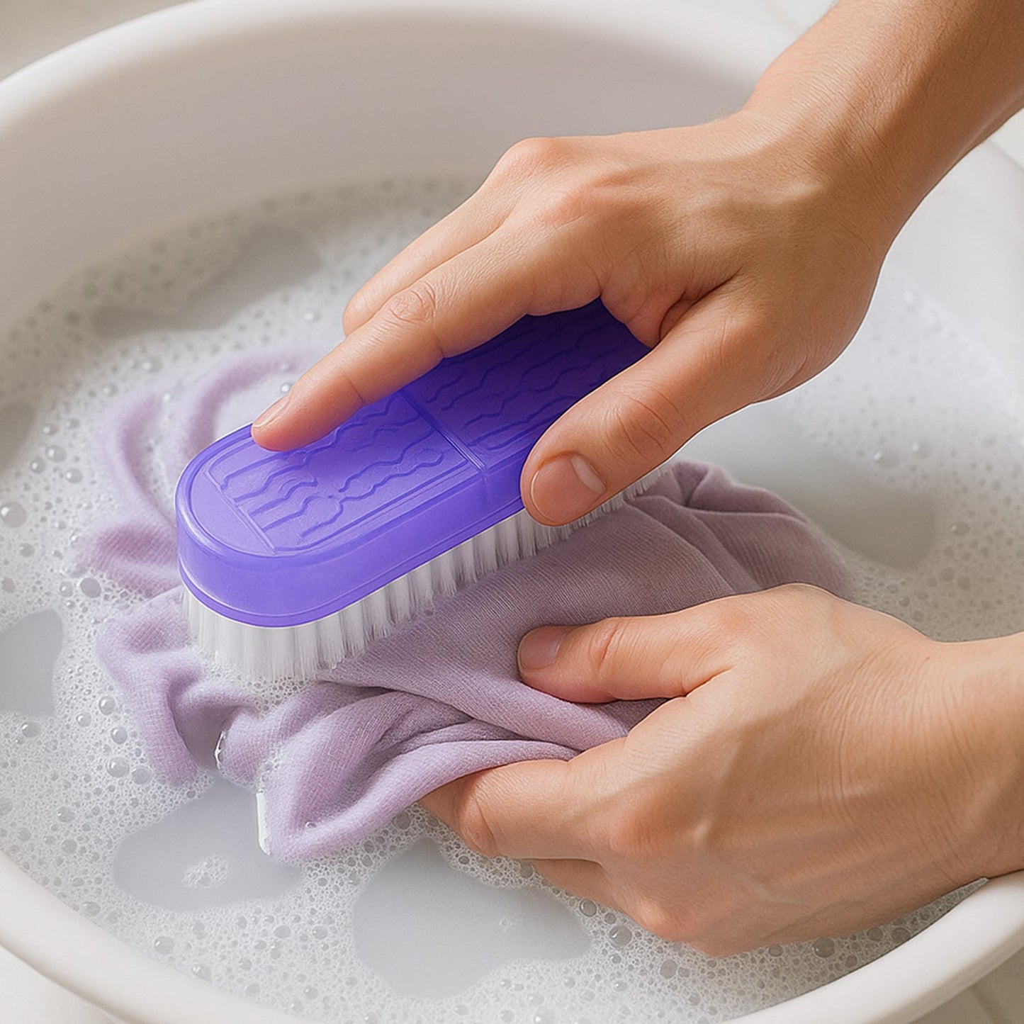 Ergonomic Laundry Brush – Durable Nylon Bristles with Handle
