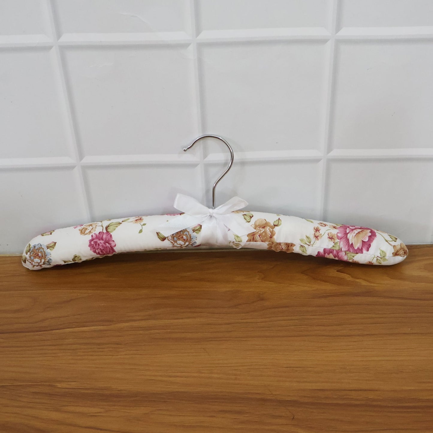 Ergonomic Padded Floral Clothes Hanger – Satin-Cushioned