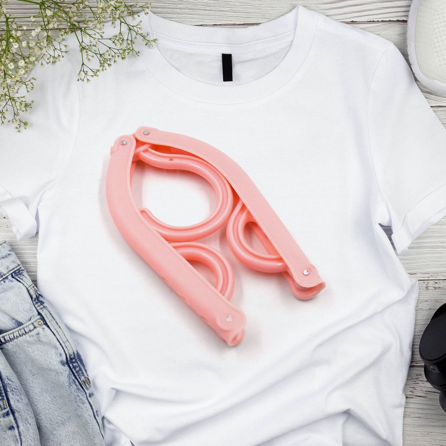 Travel-Ready Folding Hangers – Pcs & Home Use