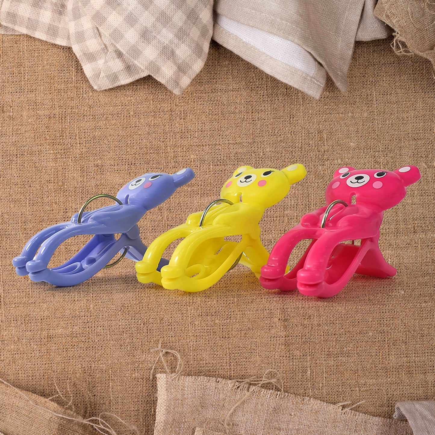 Windproof Towel Clips – Strong Plastic Clips (3 Pcs)