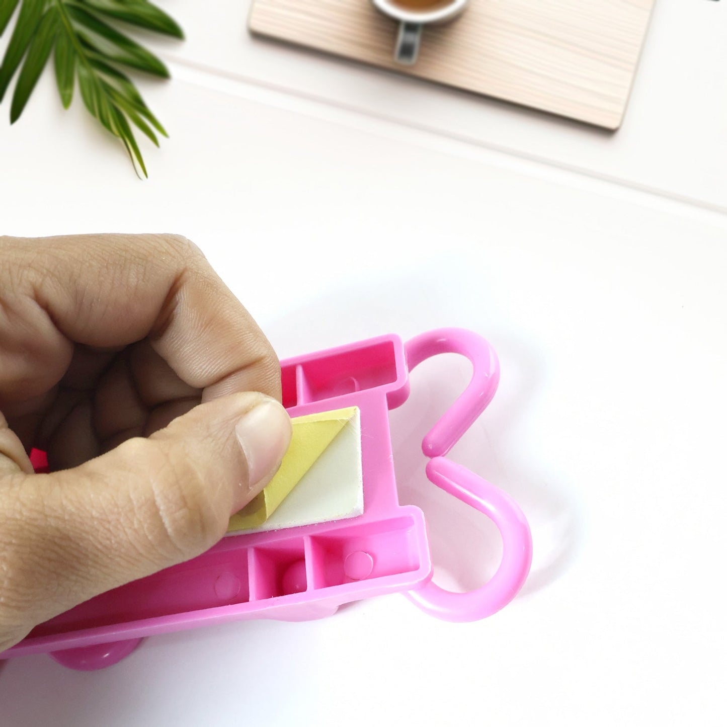 All-in-One Hanging Organizer – Durable Pink Hooks