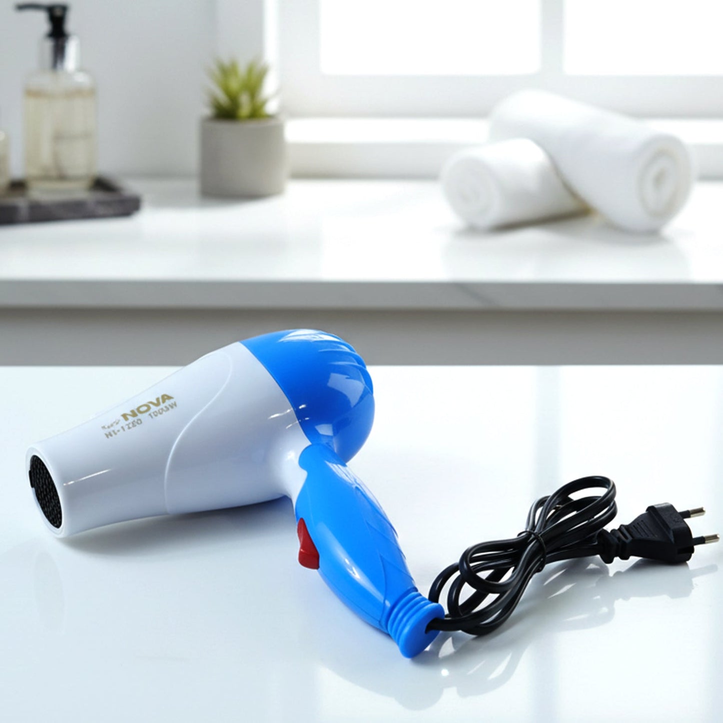 Foldable Hair Dryer – Compact & Travel-Friendly for Quick Drying