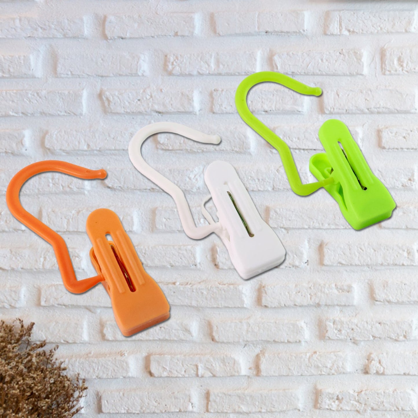 All-in-One Hanging Hook Clip – Strong Grip & Rotatable, Use