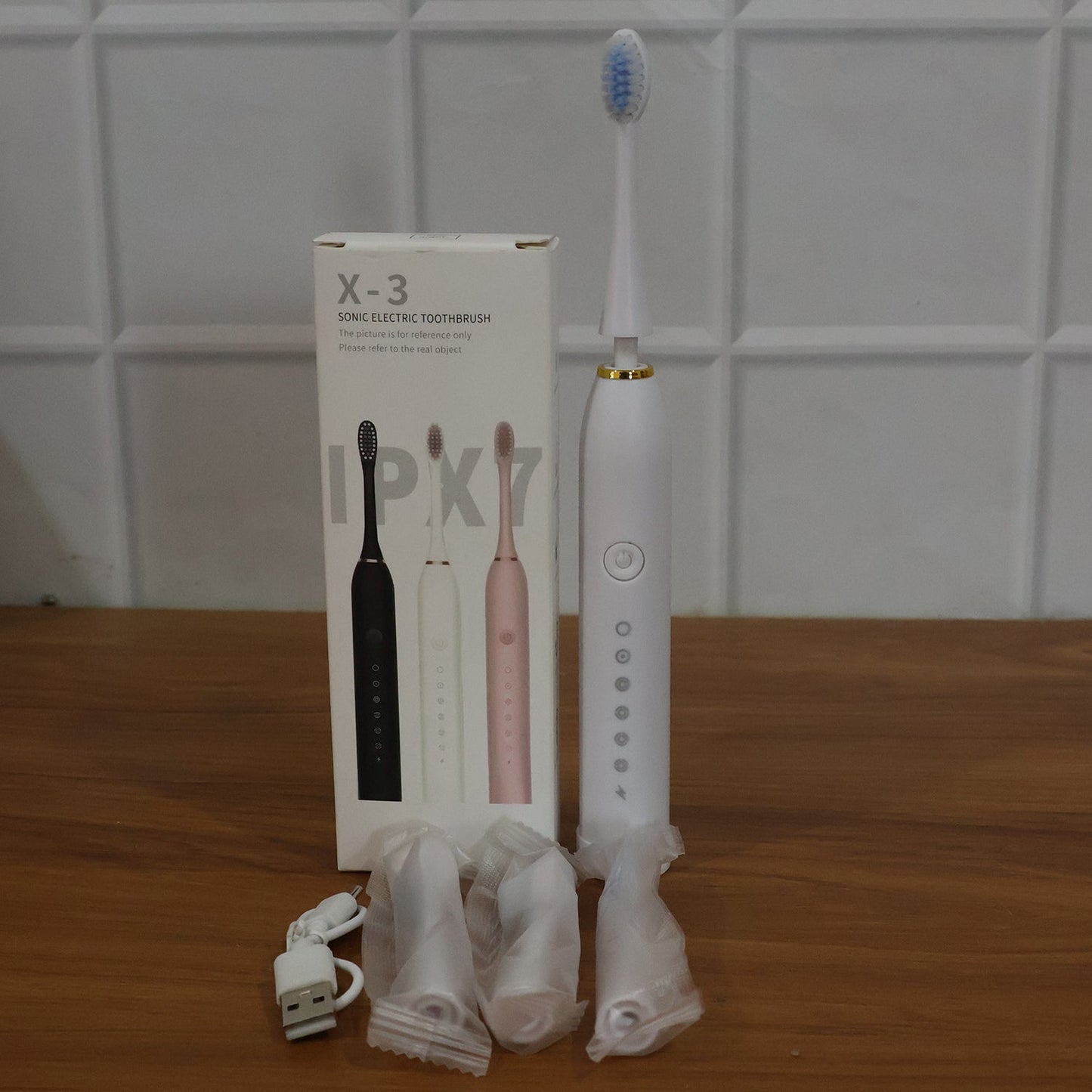 Electric Toothbrush – Rechargeable with 3 Extra Replacement Heads