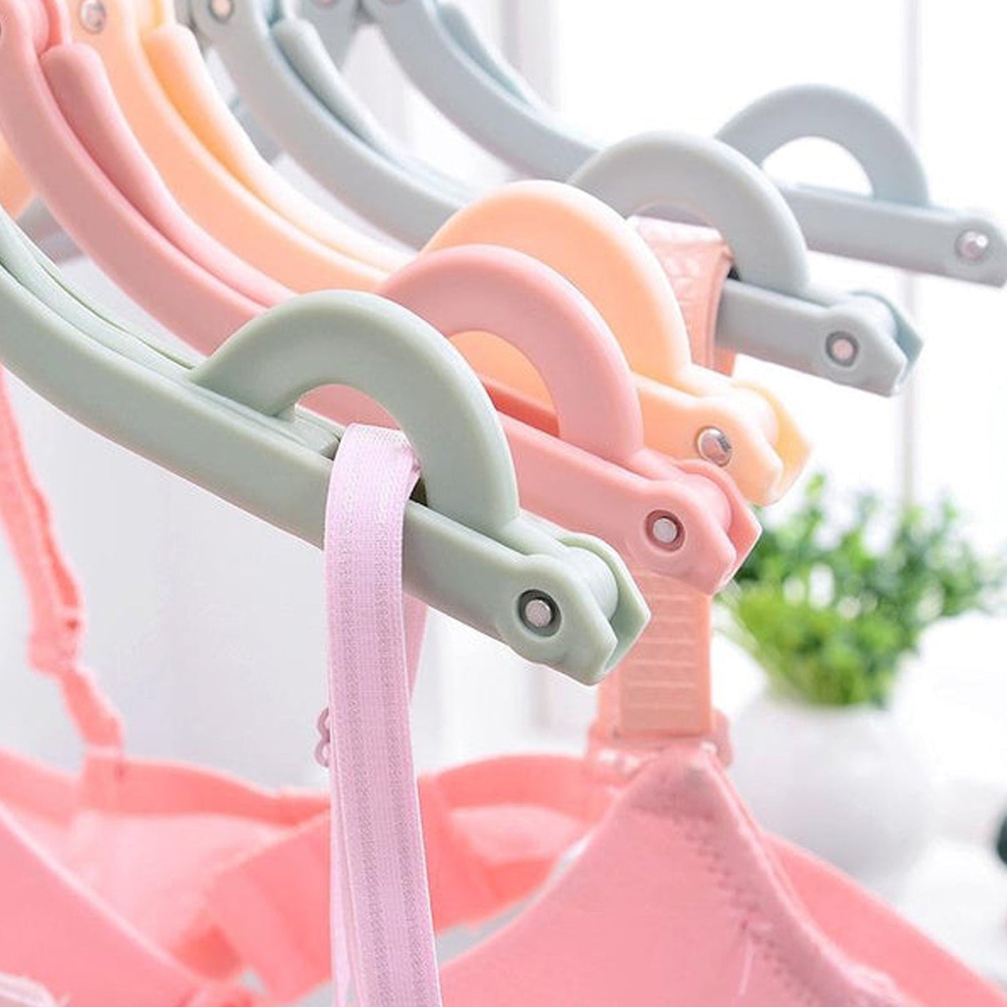 Travel-Ready Hangers – Folding Clothes Drying Rack