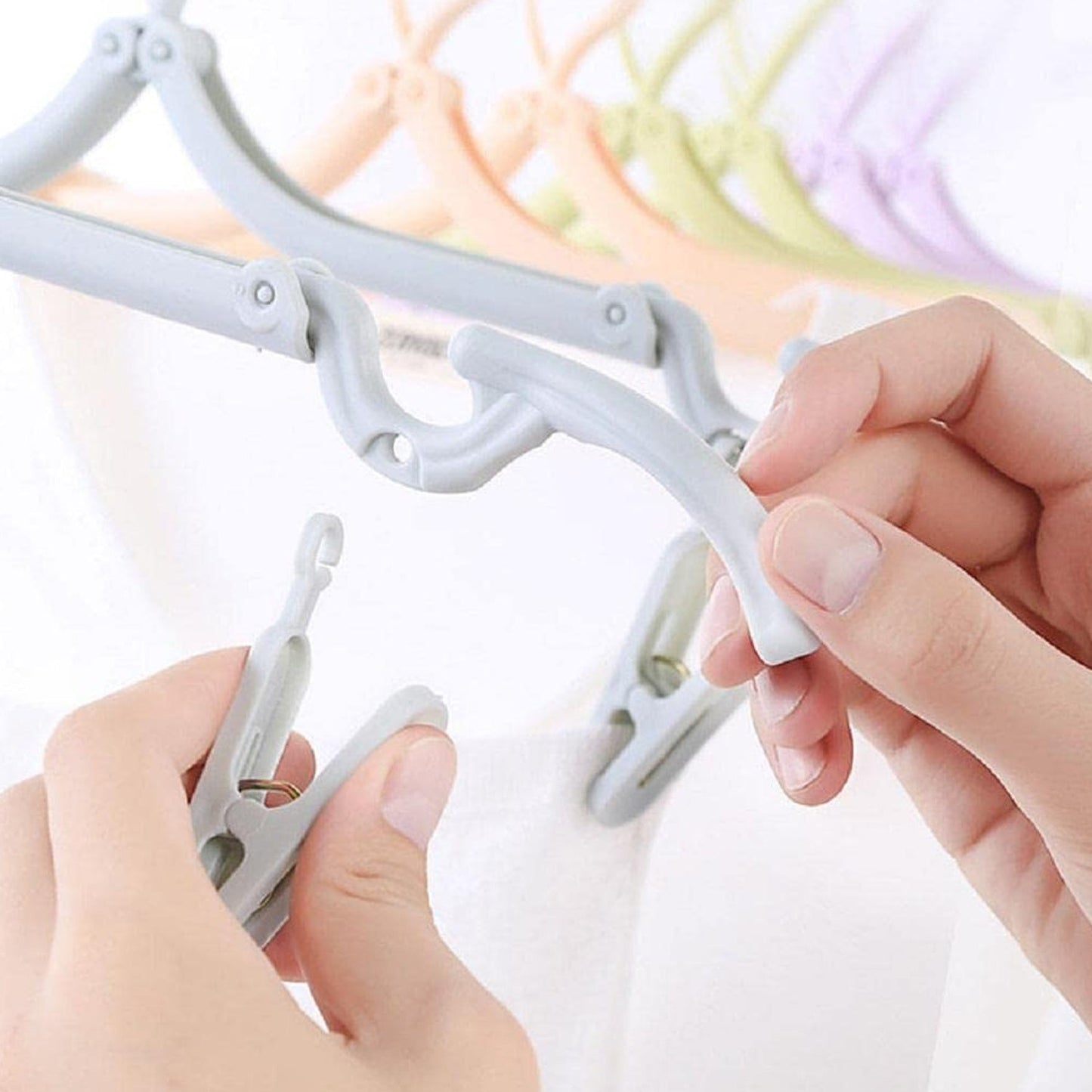 Space-Saving Travel Hanger – Lightweight Durable ABS