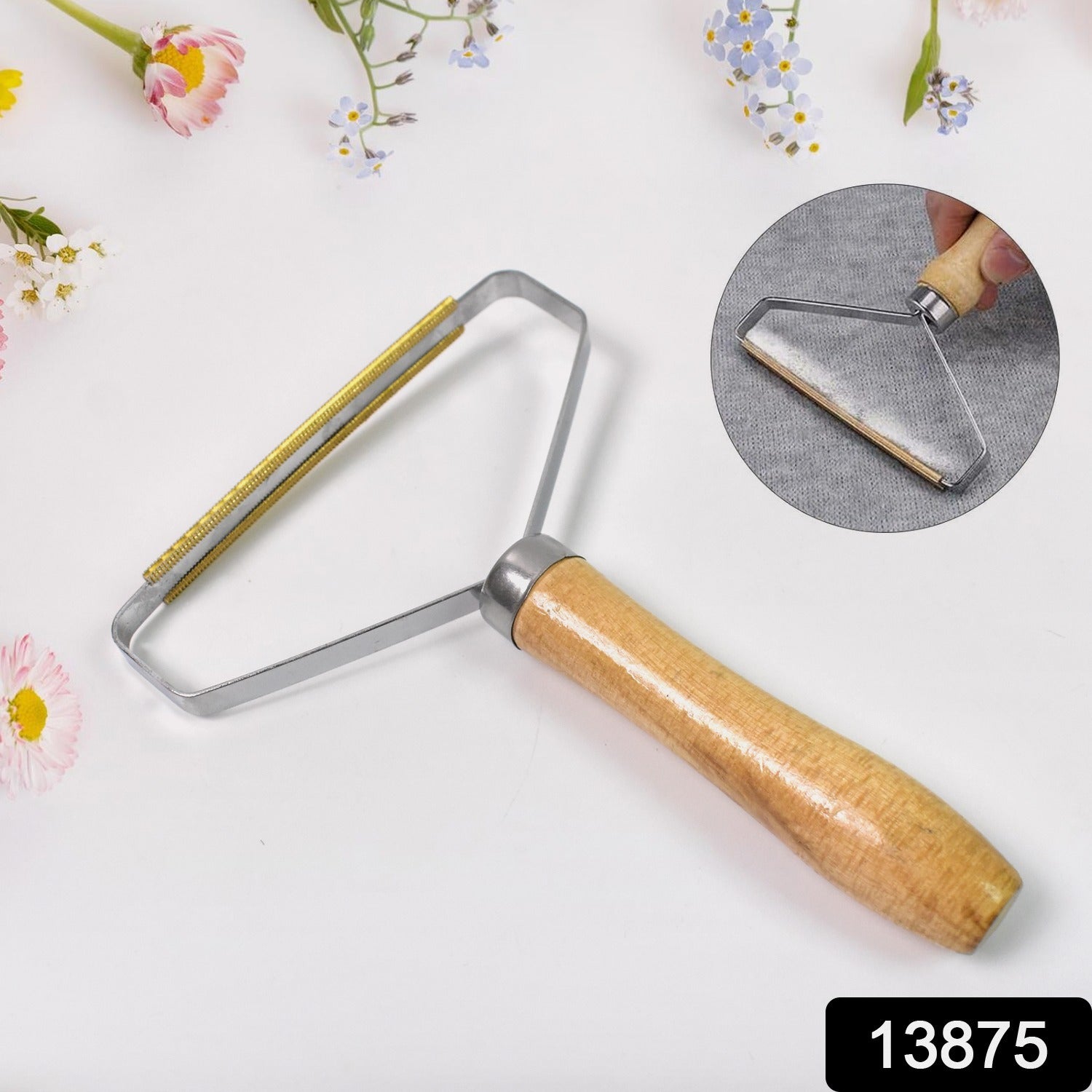 Lint Remover – Double-Sided with Wooden Handle - main product view