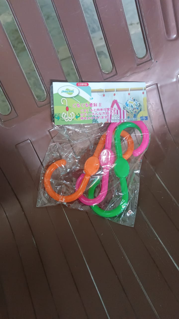 Heavy-Duty S Shape Plastic Hooks – Hanging