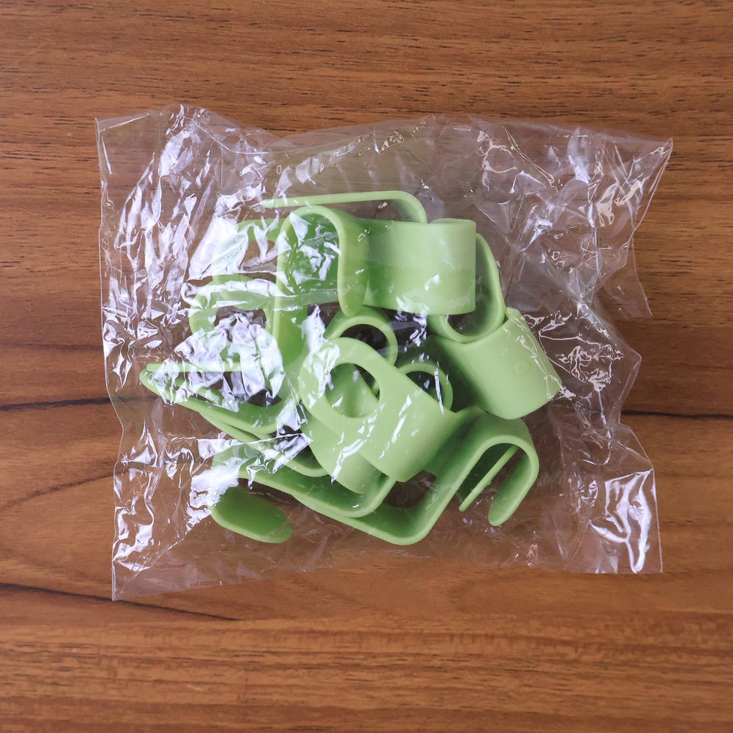 Space-Saving Plastic Hanger Hooks – Closet Organizer (10 Pc)