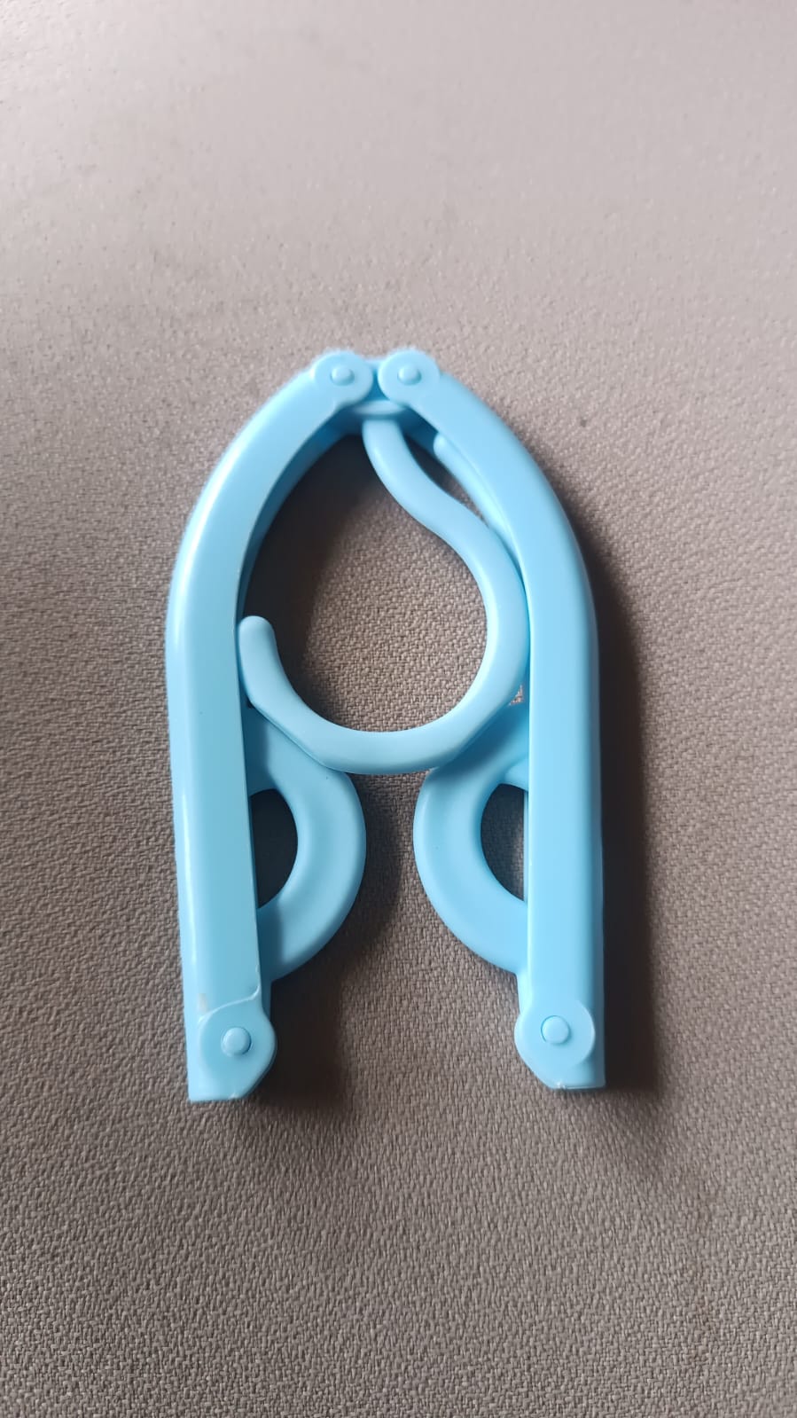 Travel-Ready Hangers – Folding Clothes Drying Rack