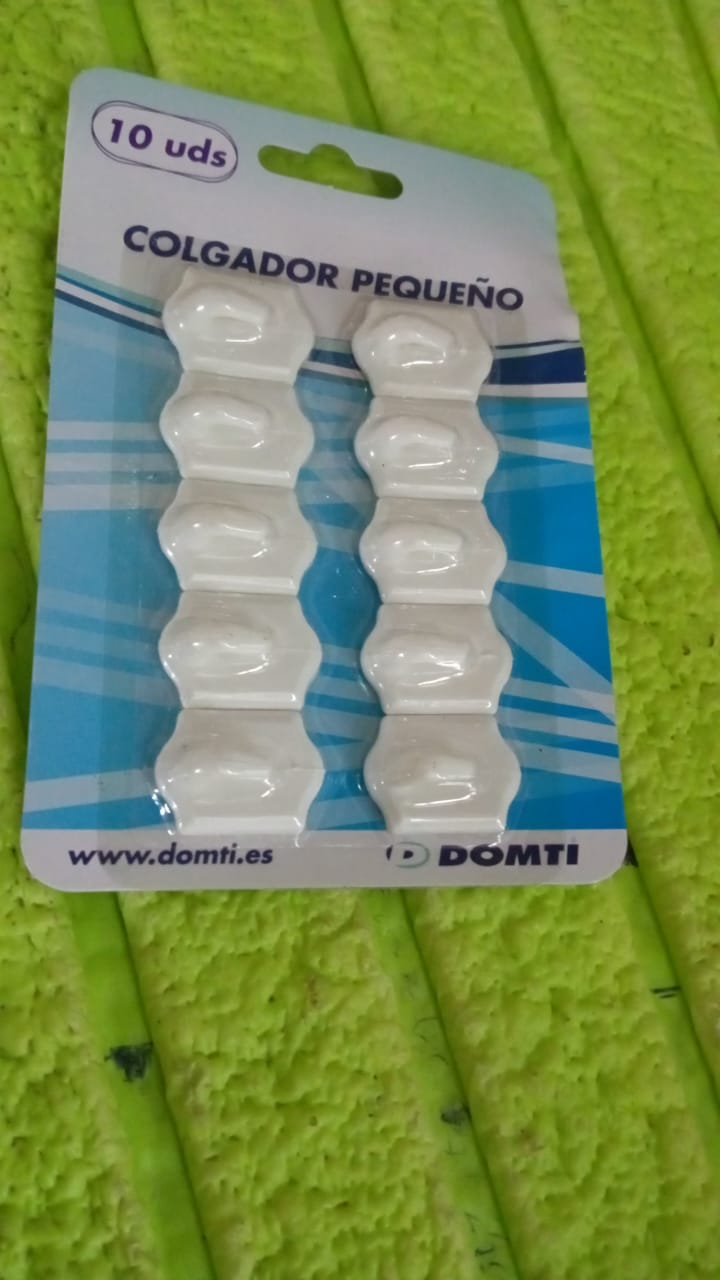 Adhesive Wall Hooks – Strong Drill-Free Set