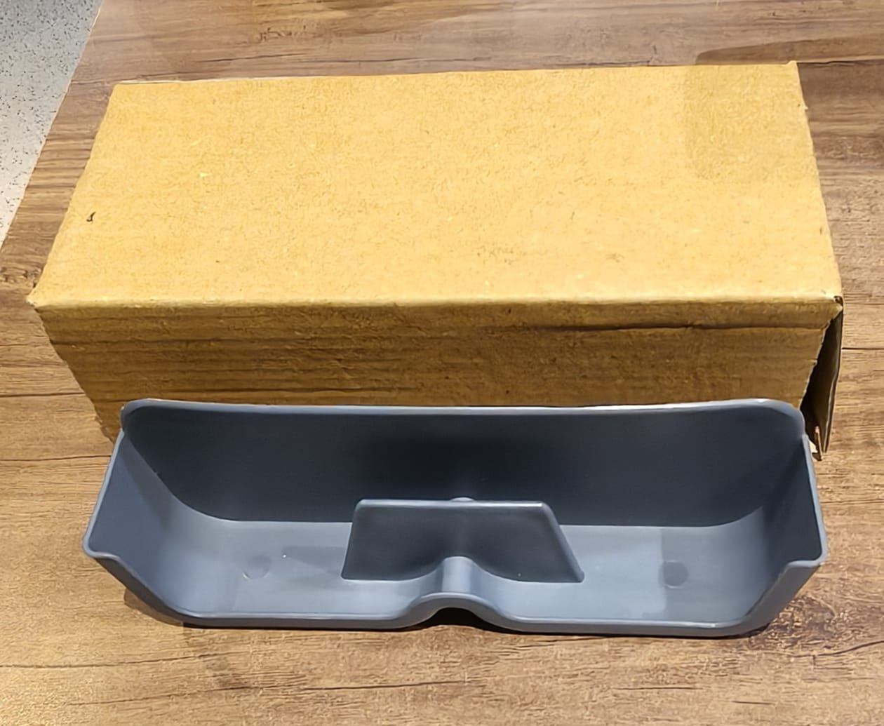 Clutter-Free Storage Wall Mounted Sunglasses Holder – Durable