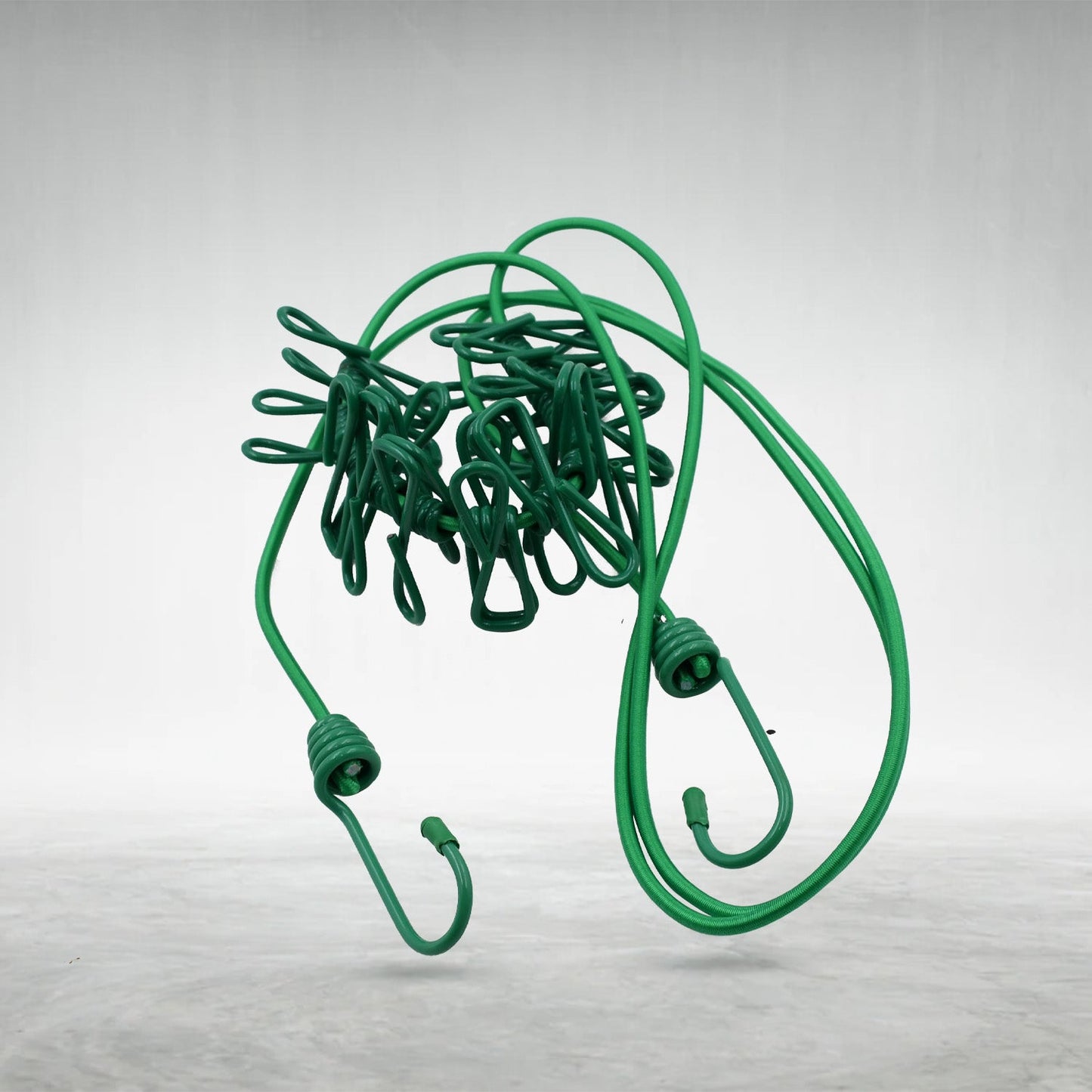 Travel-Ready Clothes Drying Rope – Elastic with 12 Clips