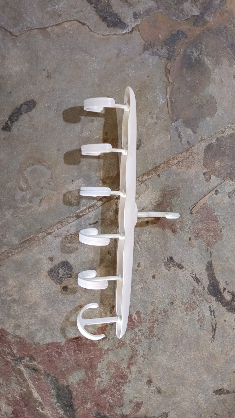 Clutter-Free Storage Tank Top Hanger – 12-Hook Rotating
