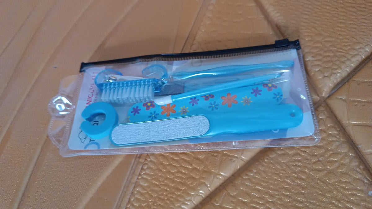 Manicure Set – 8-in-1 Nail & Foot Care Kit
