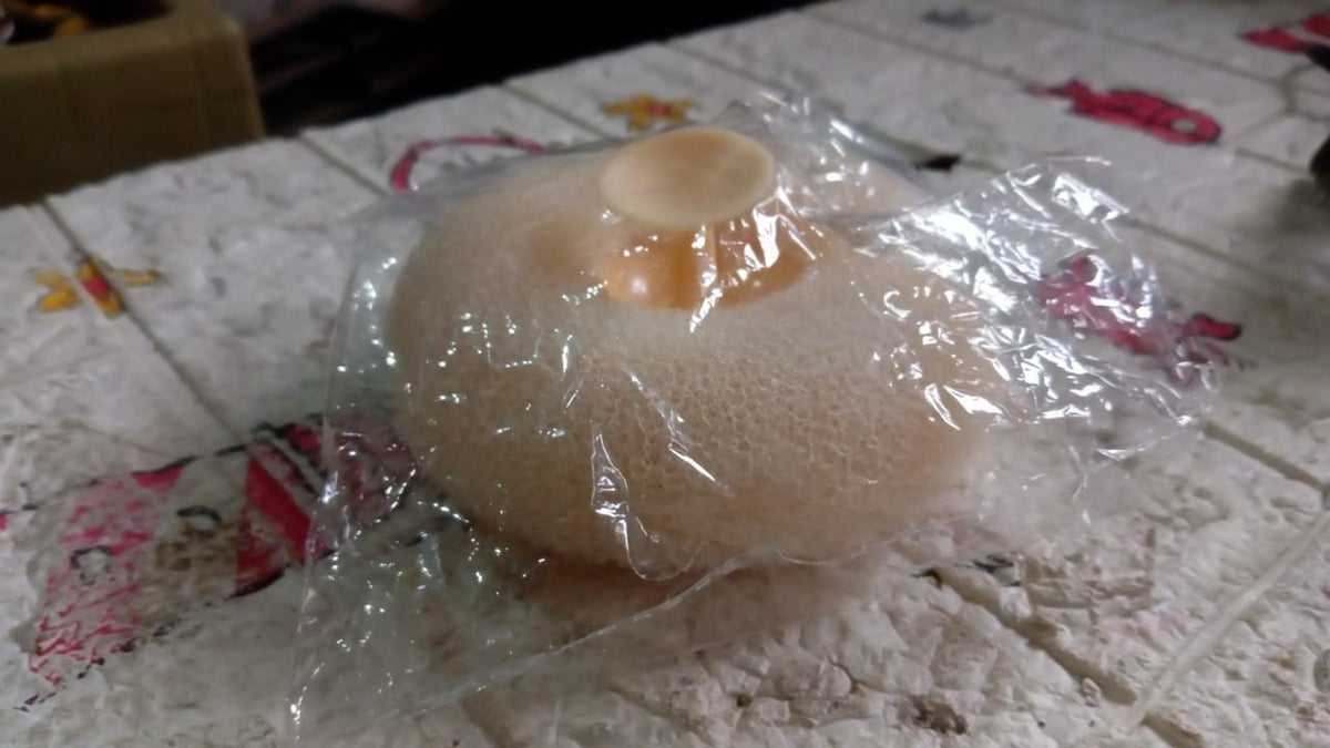 Flower Bath Sponge – Soft Exfoliator with Suction Cup