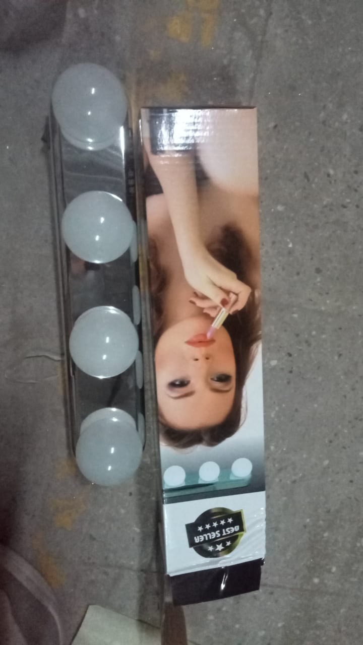 Portable Makeup Light – Battery-Powered LED Vanity Mirror | Indo Glow