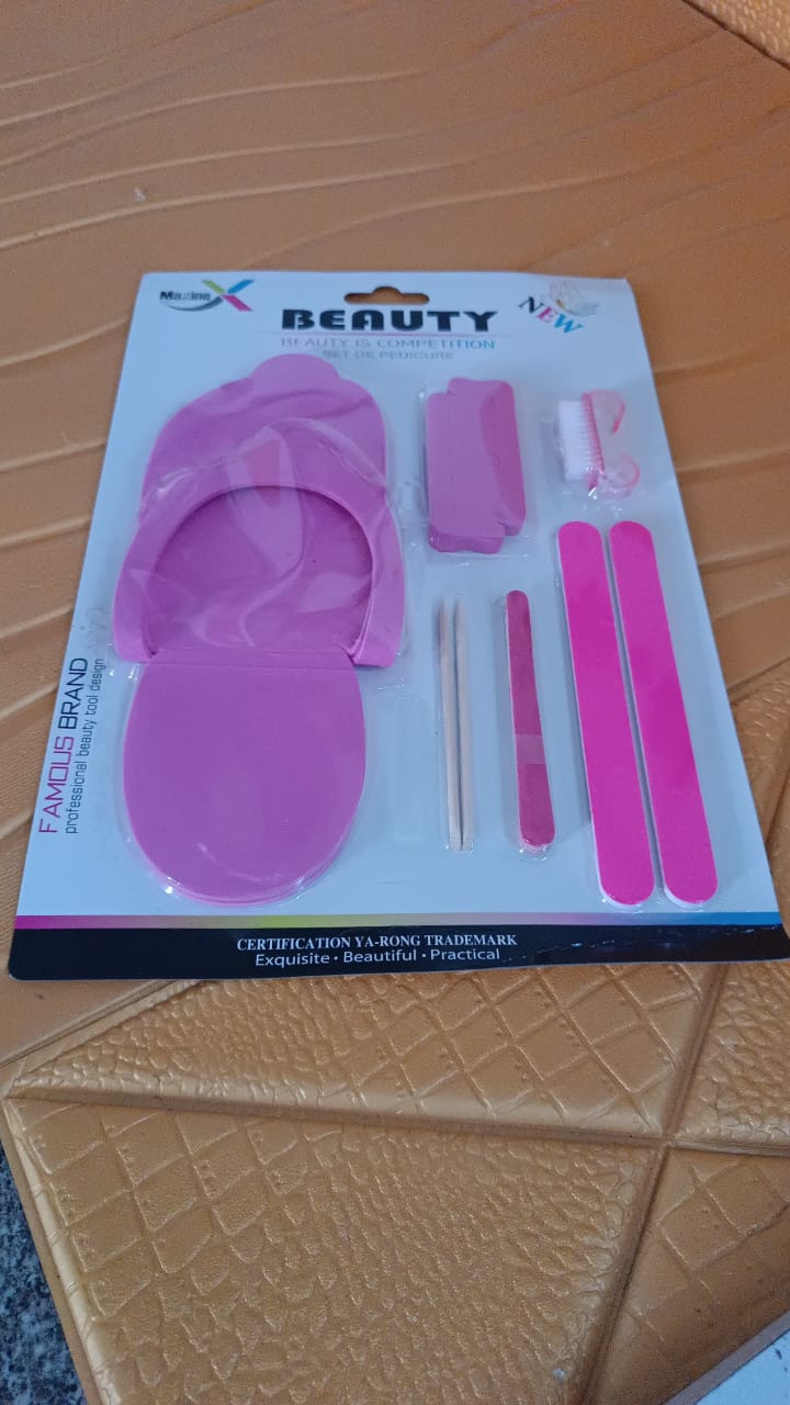 Professional Pedicure Kit – 13 Pc Foot Care Set | Velvet Wipe