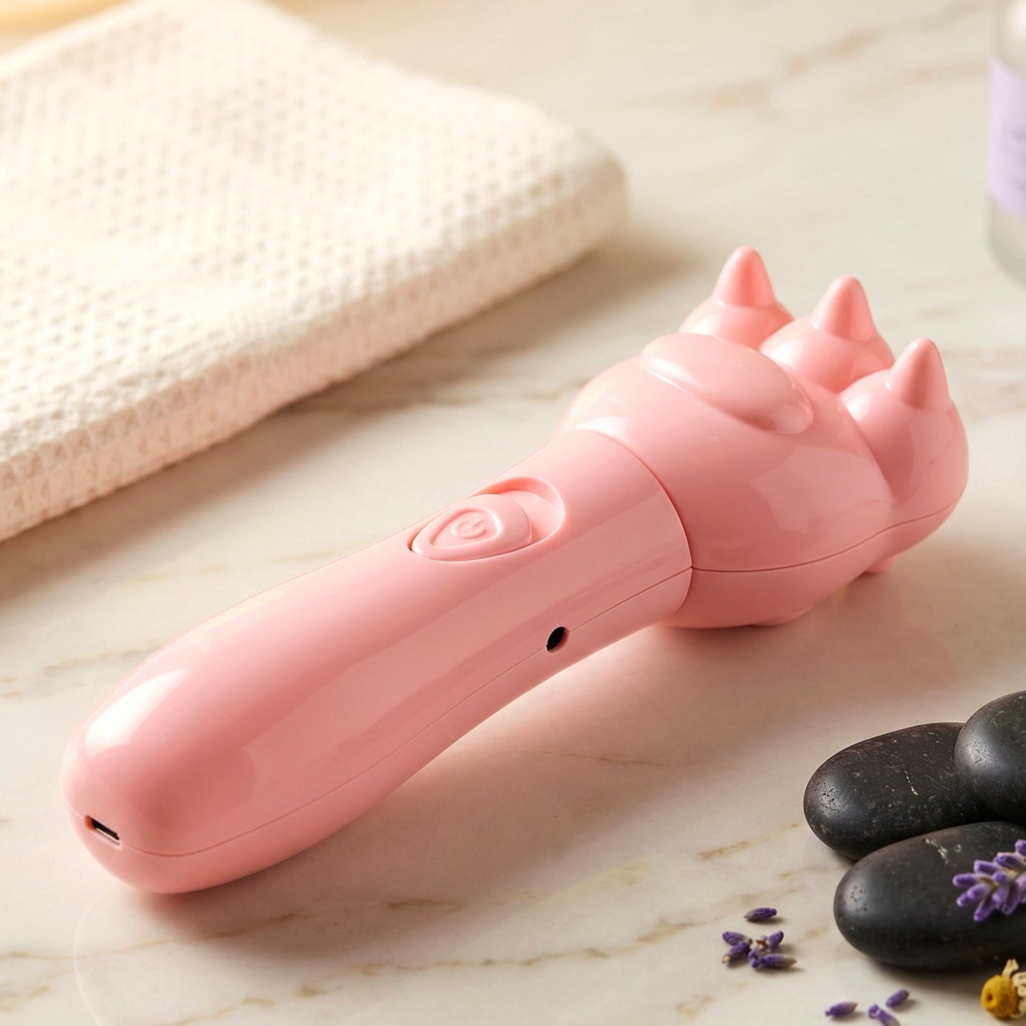 Bear Hand Massager – Soothing Relief for Itchy Skin