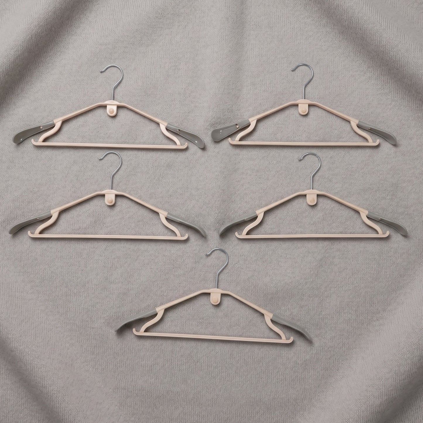 Ergonomic Plastic Clothes Hangers Set – Space-Saving