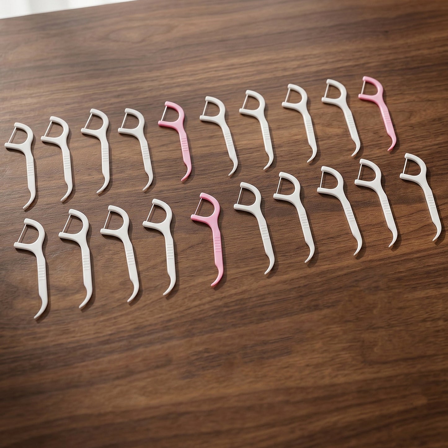 Dental Floss Picks – Hygienic & Effective Oral Care on the Go