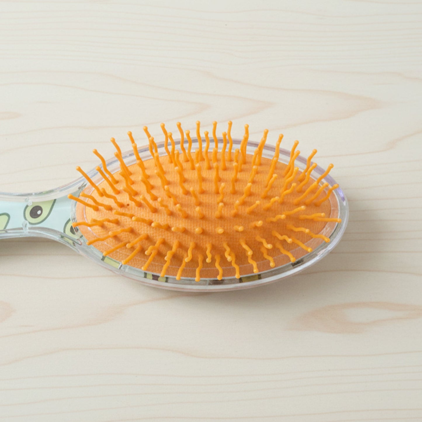Soft Cushion Hair Brush – Gentle Detangling & Scalp Massage | Calm & Curl