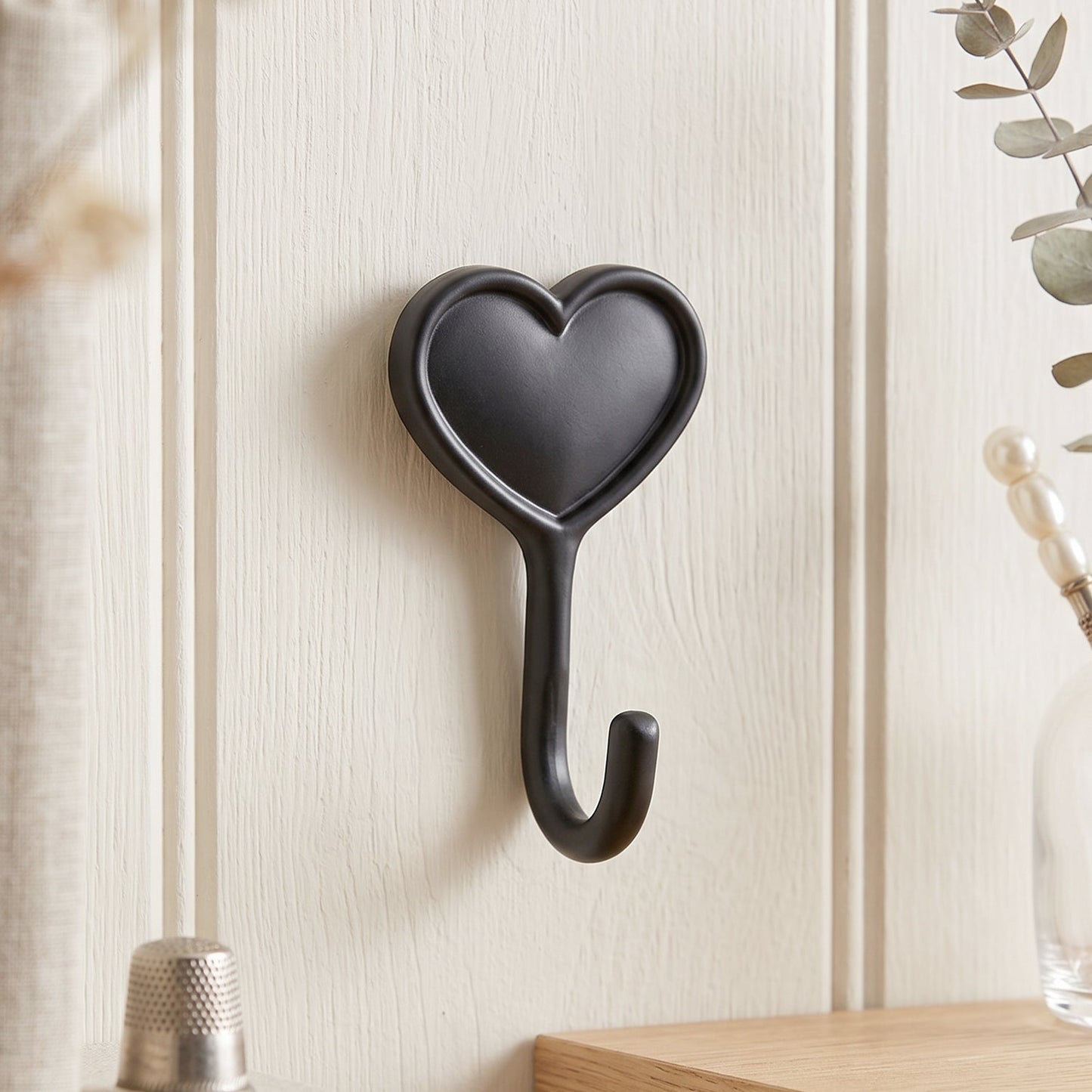 Heavy-Duty Self Adhesive Wall Hook Heart Shape Key (1 Pc)