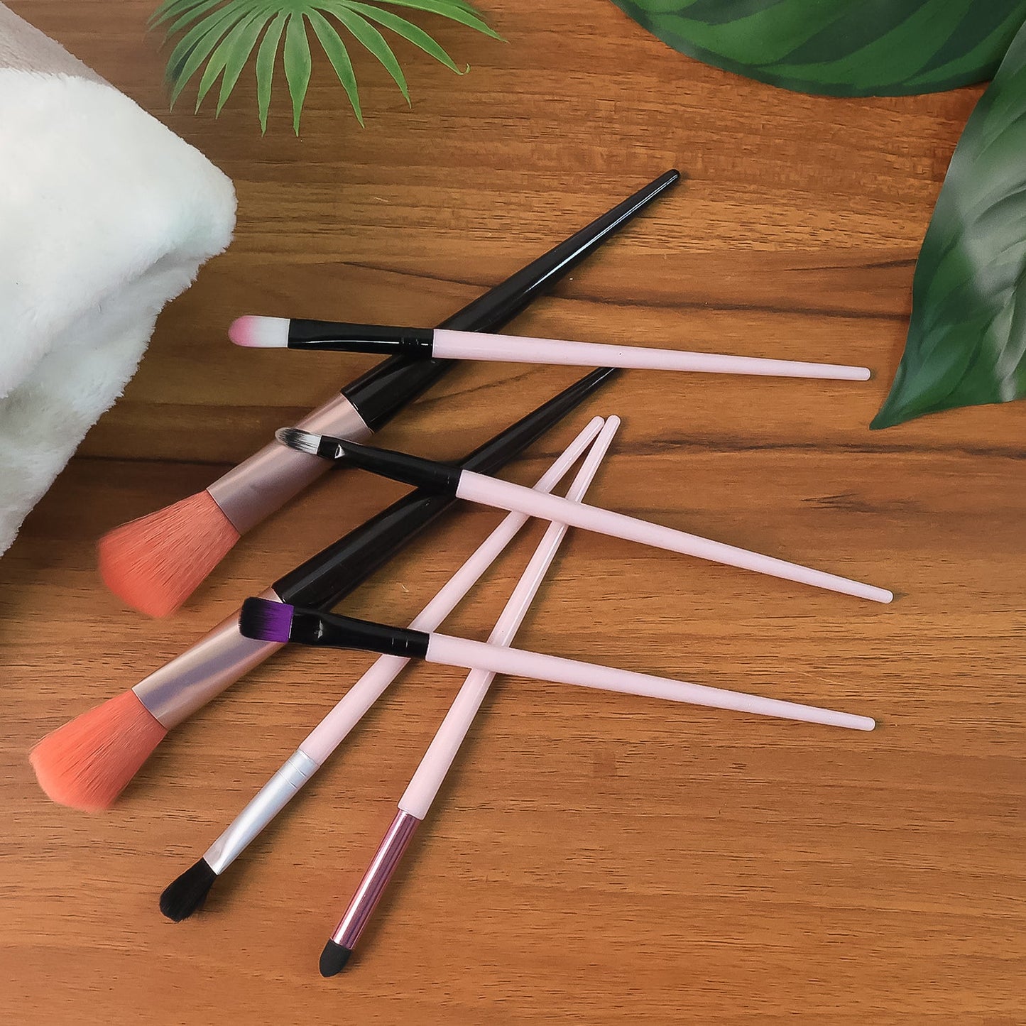 Professional Soft Makeup Brush Set – 7-Pc with Travel Pouch