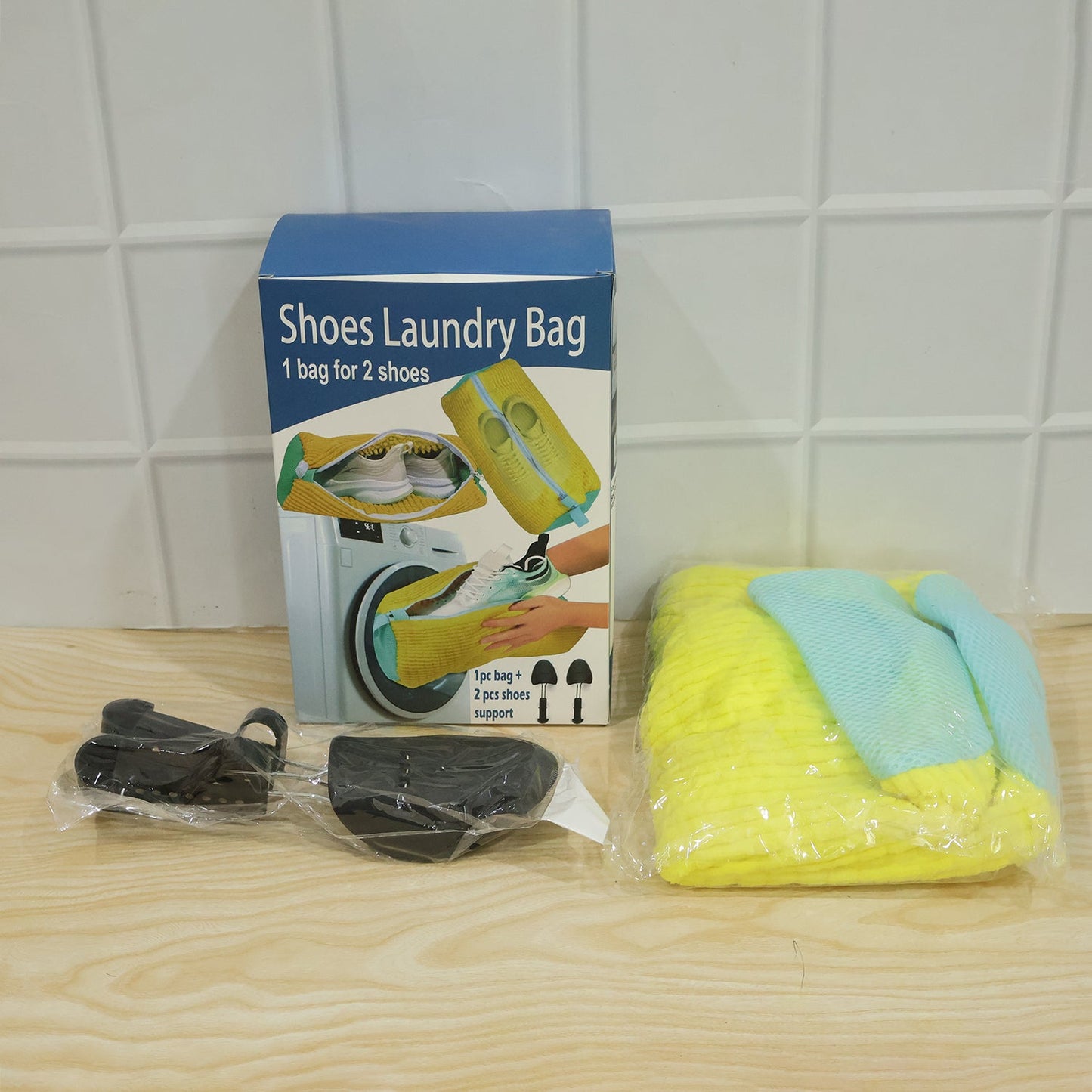 Shoe Laundry Wash Bag with 2 Shoe Support for Washing