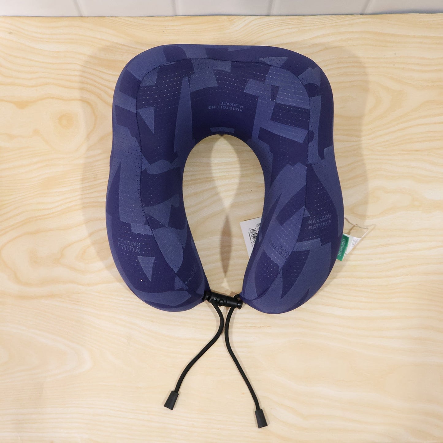 U-Shaped Travel Neck Pillow, Memory Foam Support Pillow with Adjustable Toggle (1 Pc)