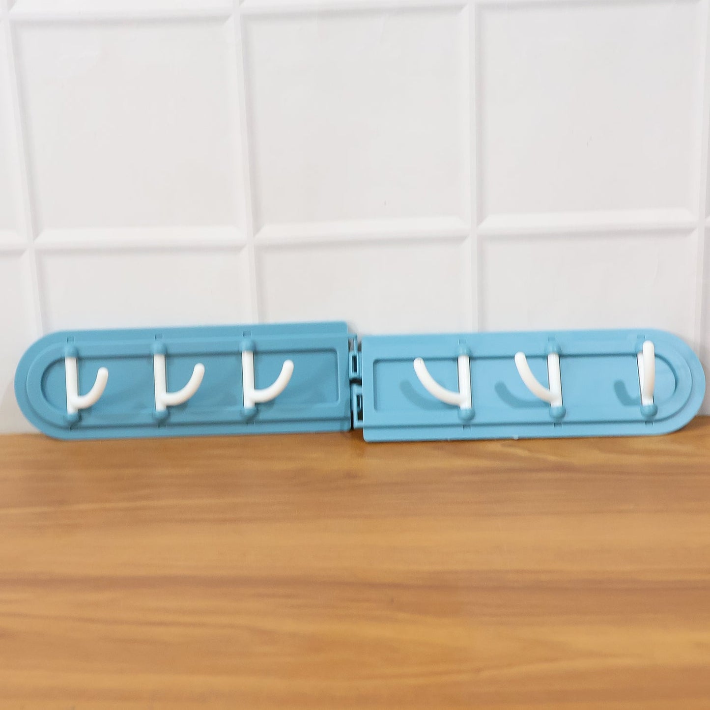Space-Saving Rotating Wall-Mounted Hook Rack – Organizer