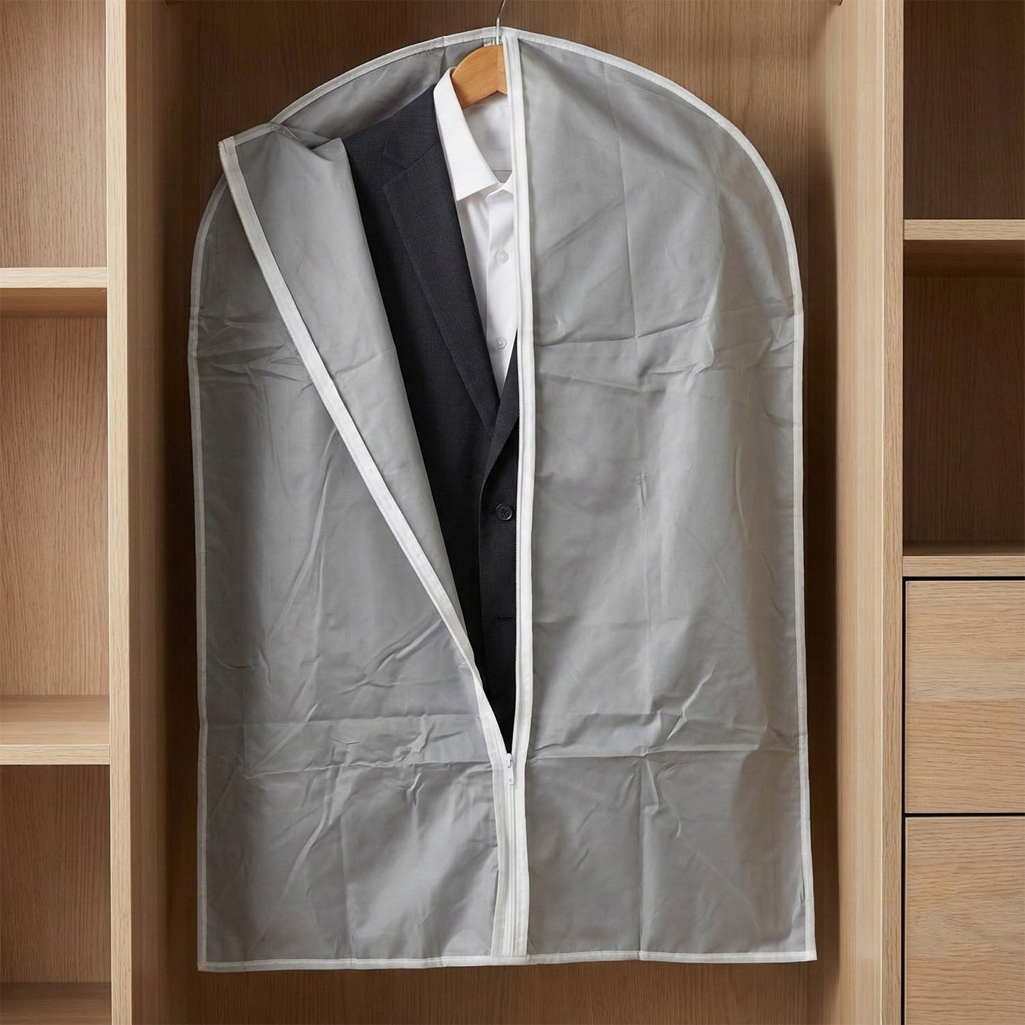 Travel-Ready Breathable Garment Cover Set – 5-Pack