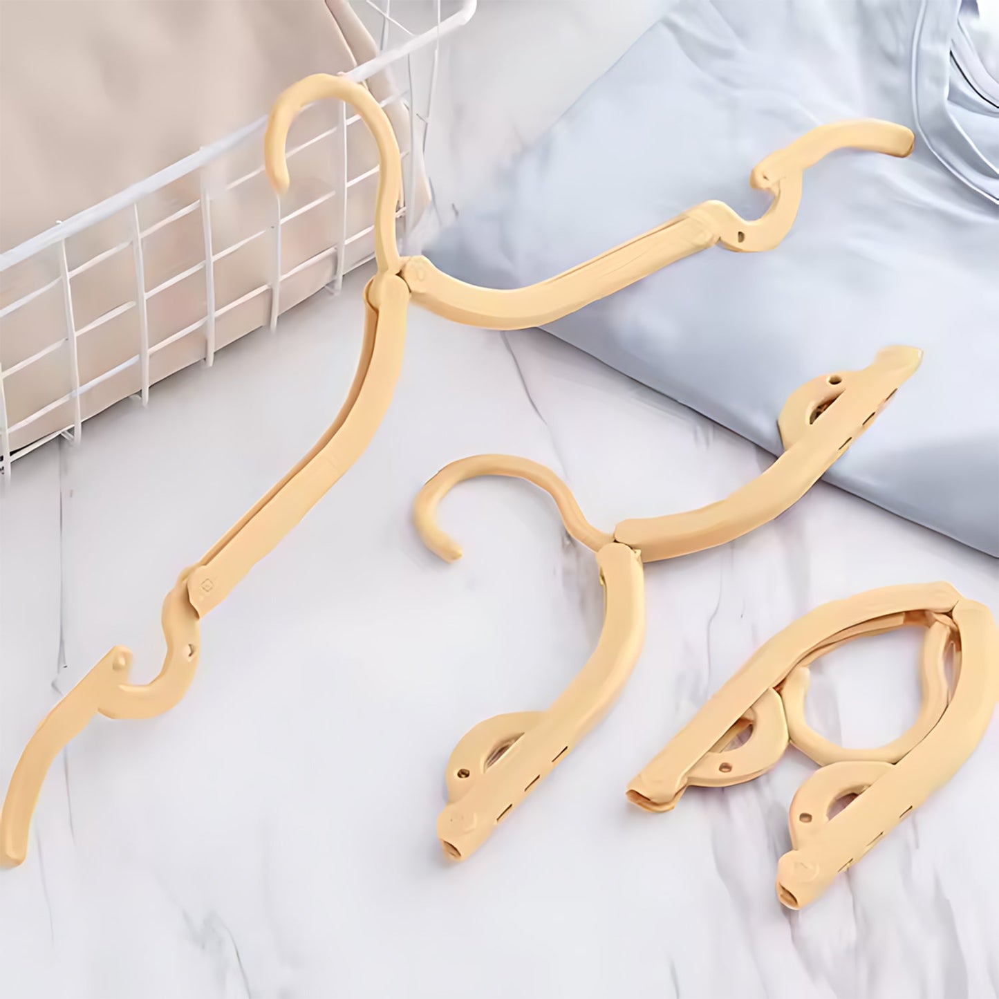 Space-Saving Cloth Hanger with Dual Clips – Laundry