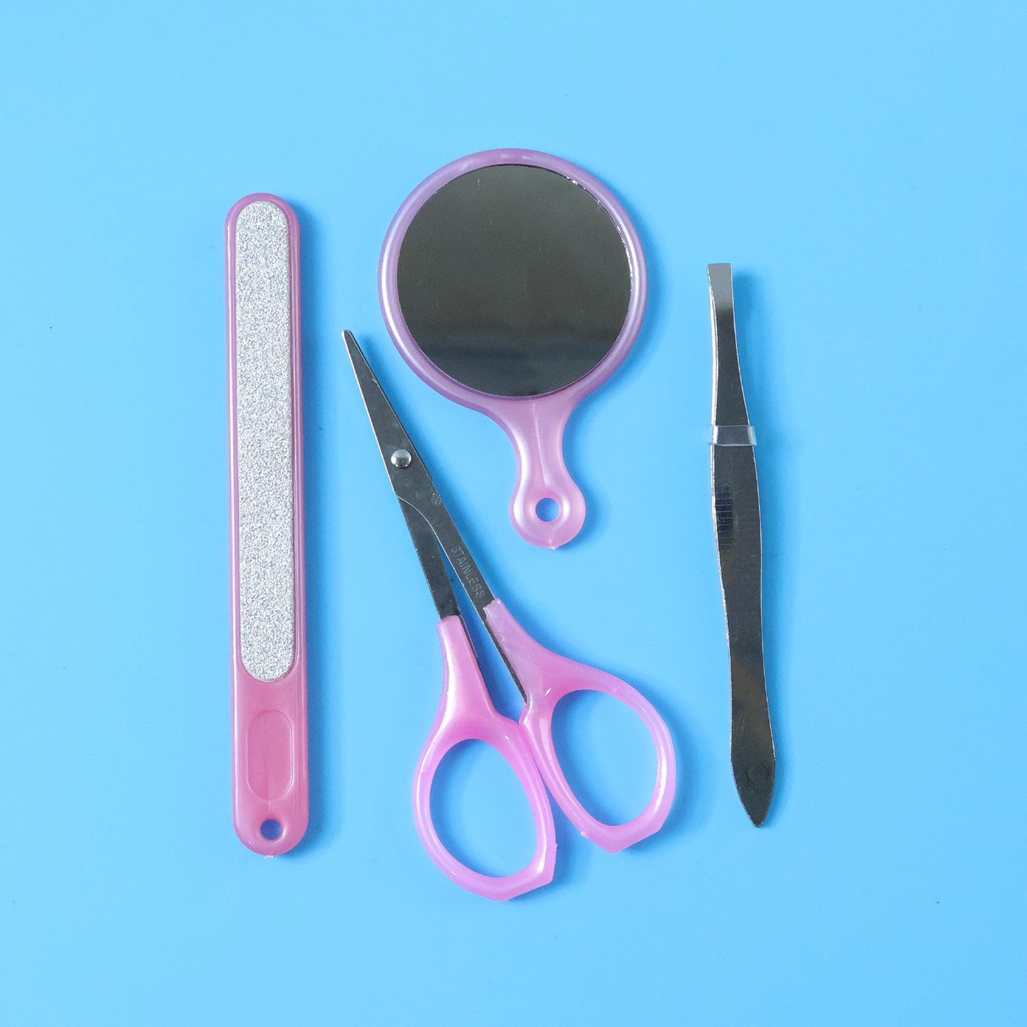 4 in 1 manicure and pedicure kit – Compact & versatile grooming set